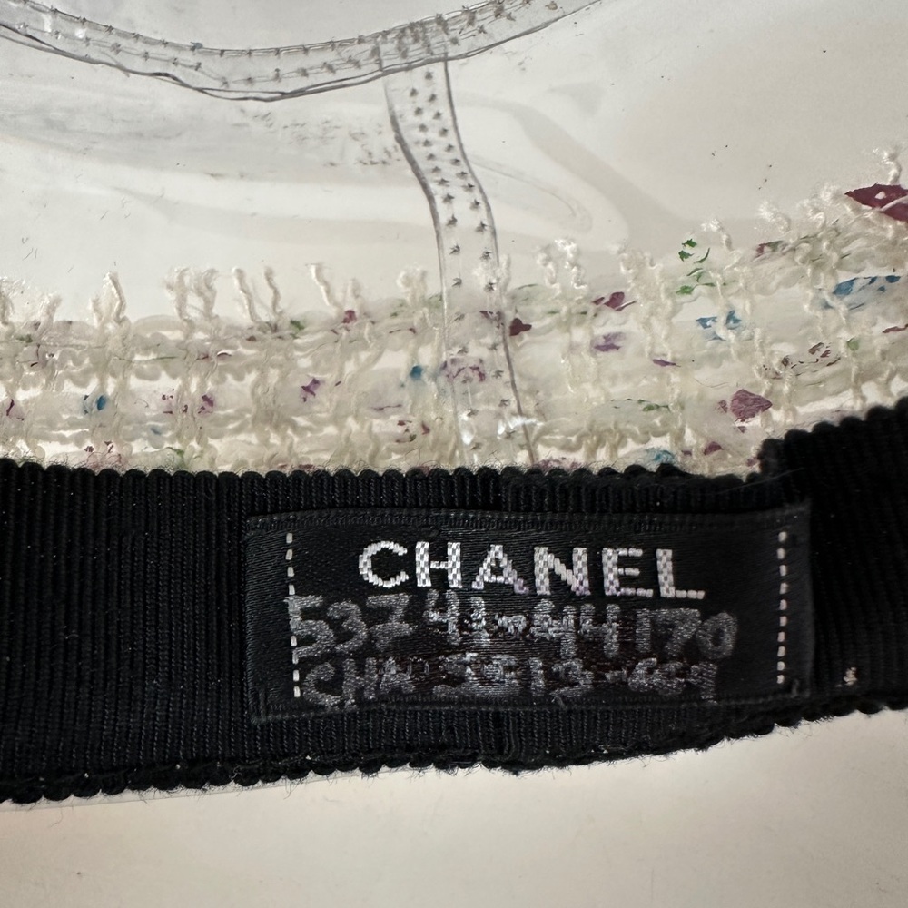 Chanel transparent RARE tweed hat - Picture 2 of 8
